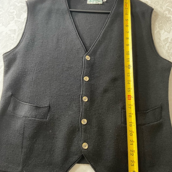 Vintage Marshall Fields Italian Wool Button Up V Neck Black Vest Mens Size Large - Picture 5 of 6